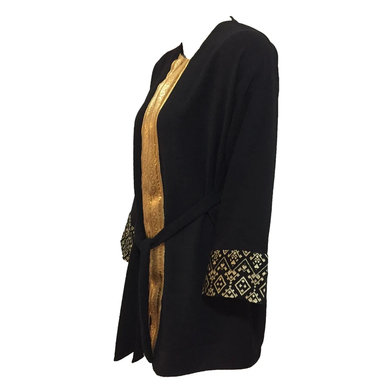 عکس شماره 3 : مانتو و شلوار زنانه مدل نوار طلایی کد tm-2880