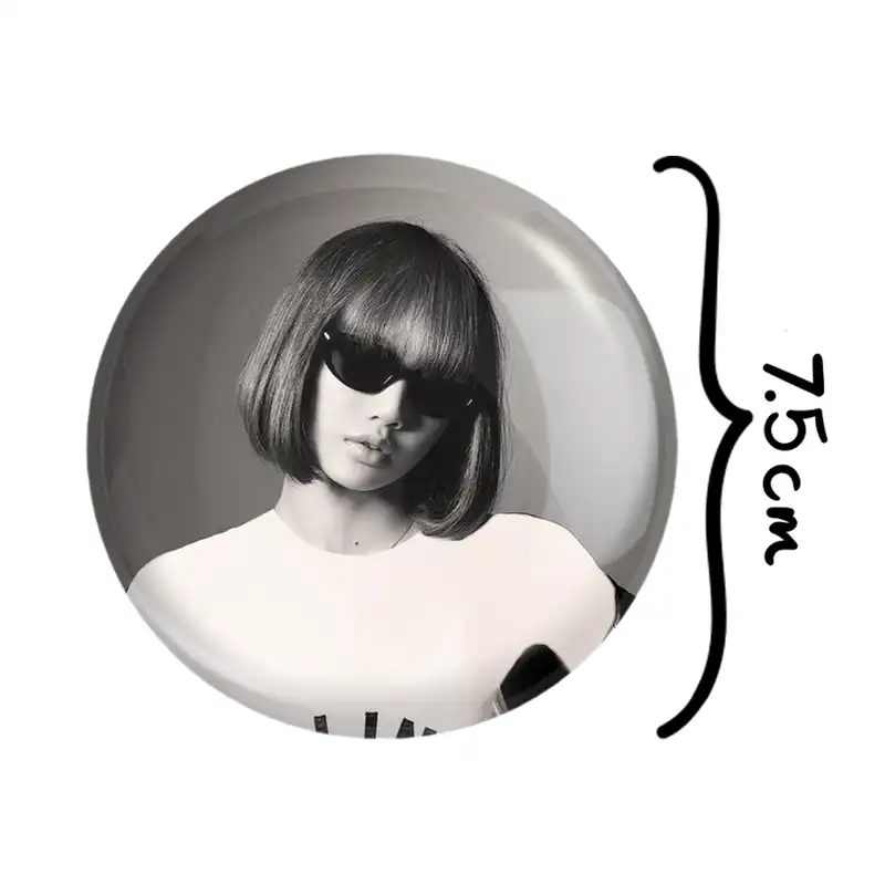 آینه جیبی خندالو طرح لیسا گروه بلک پینک Black Pink مدل تاشو کد 16765