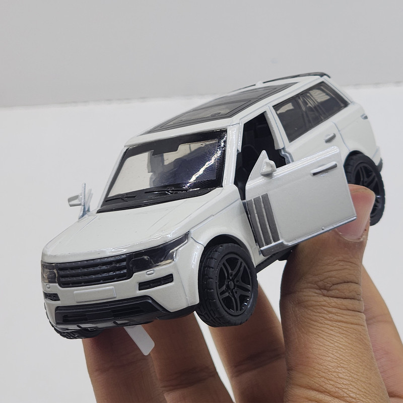 ماشین بازی ناب سل مدل فلزی LANDROVER طرح صندوق بازشو