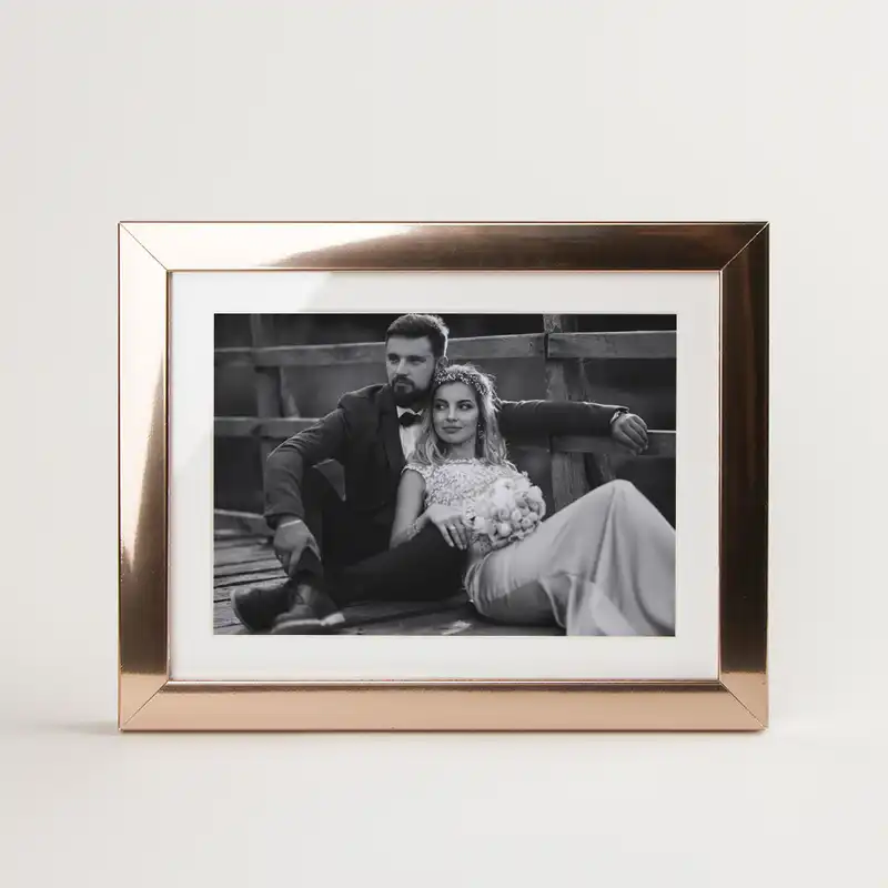 قاب عکس سالی وود مدل 215 کد FPCRM-22A-1520-101 سایز 16×21 سانتی متر