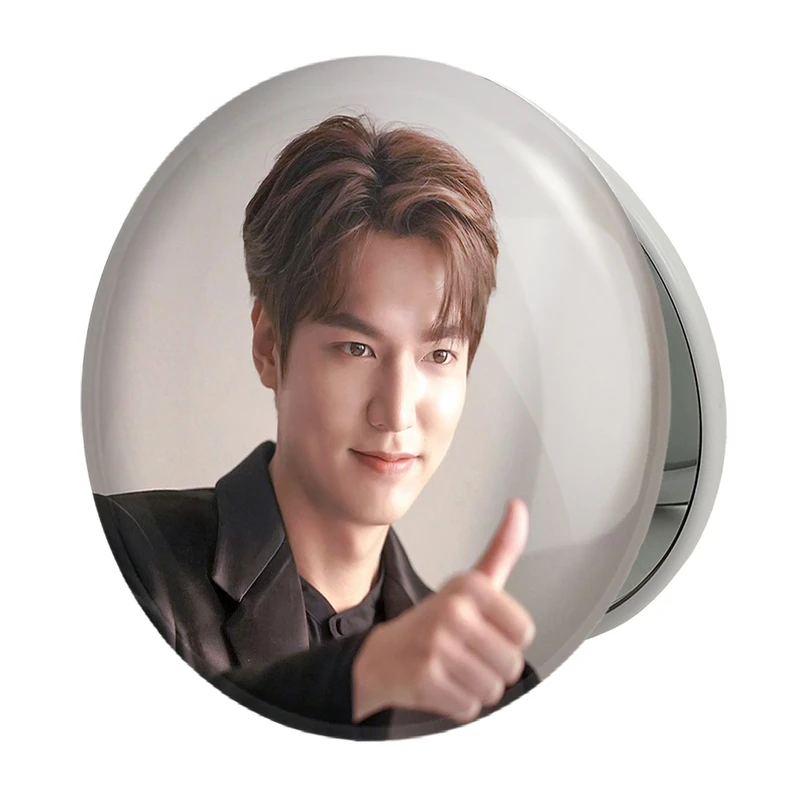 آینه جیبی خندالو طرح لی مین هو Leemin ho مدل تاشو کد 20882 