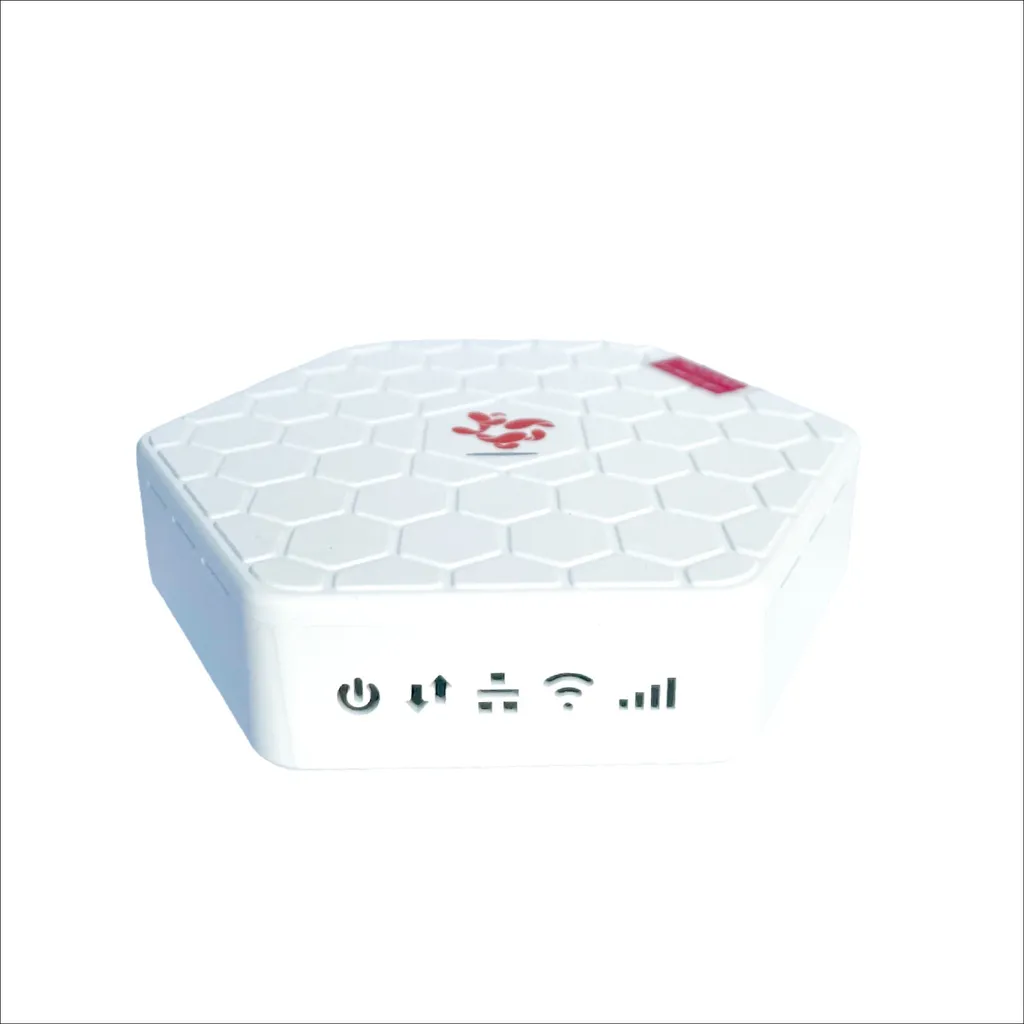 مودم 4G LTE آپتل مدل 141 به همراه سیمکارت و  100 گیگابایت اینترنت 1 ساله