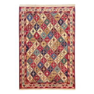 گلیم دستباف یک و نیم متری طرح خشتی مدل AA39