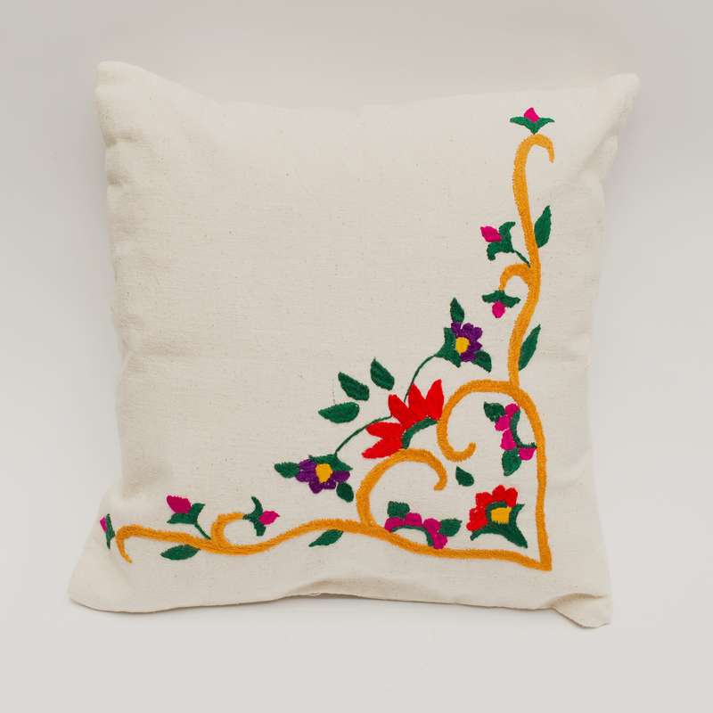 کوسن مدل گلدوزی گل حاشیه