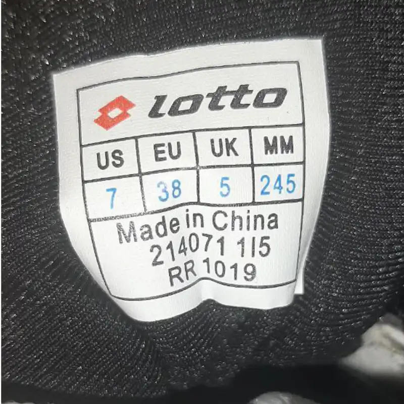 کفش پیاده روی زنانه لوتو مدل amf