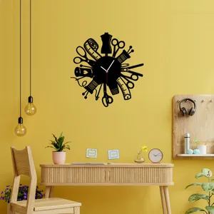 ساعت دیواری ماهوت طرح نخ و سوزن خیاطی کد 098