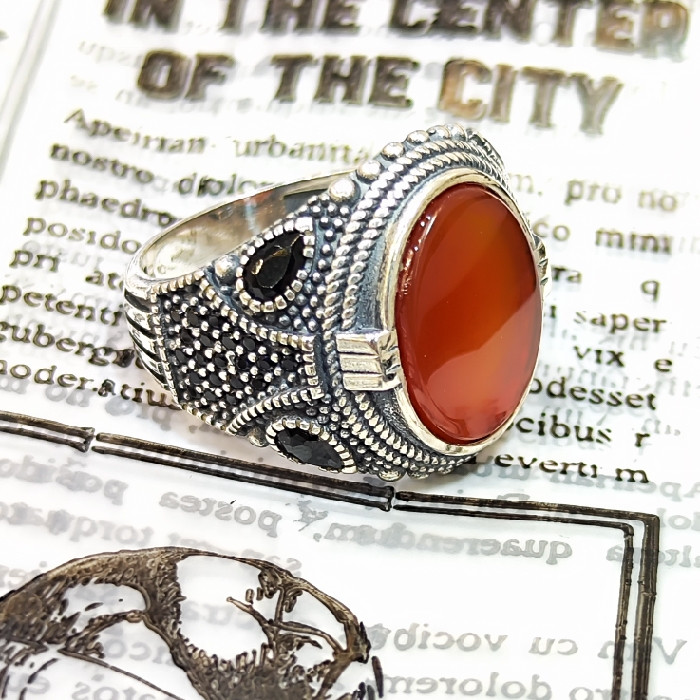 انگشتر نقره مردانه مدل عقیق رکاب سیاه قلم کد 899 انگشتر نقره مردانه مدل عقیق رکاب سیاه قلم کد 899