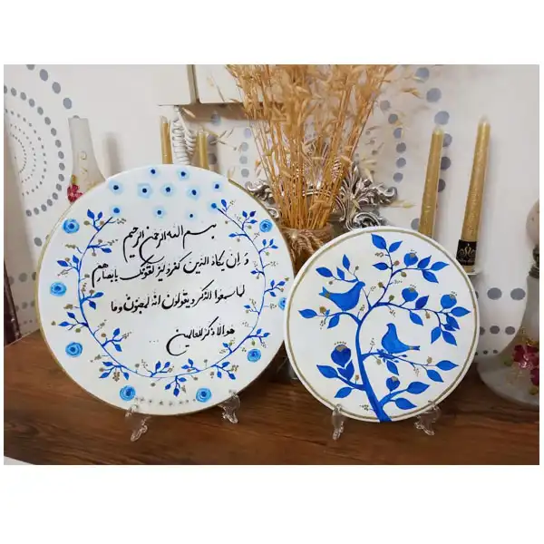 بشقاب دیوارکوب سفالی طرح وان یکاد کد 5 مجموعه دو عددی