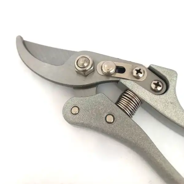 قیچی باغبانی مدل SK5_210