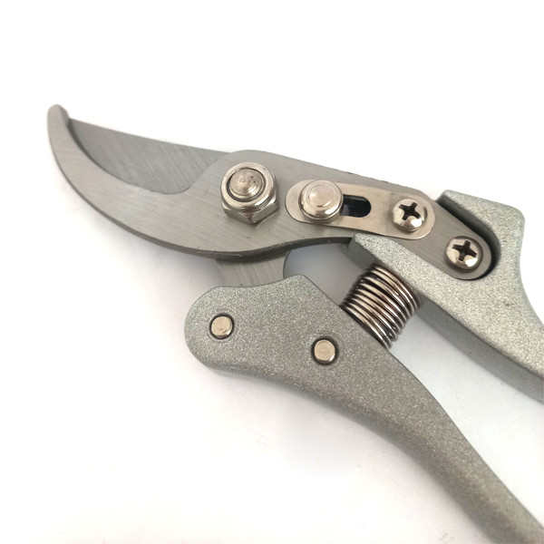 قیچی باغبانی مدل SK5_210