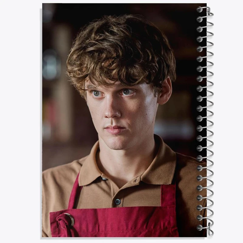 دفتر شطرنجی 50 برگ خندالو طرح تایلر ونزدی Wednesday کد 22039