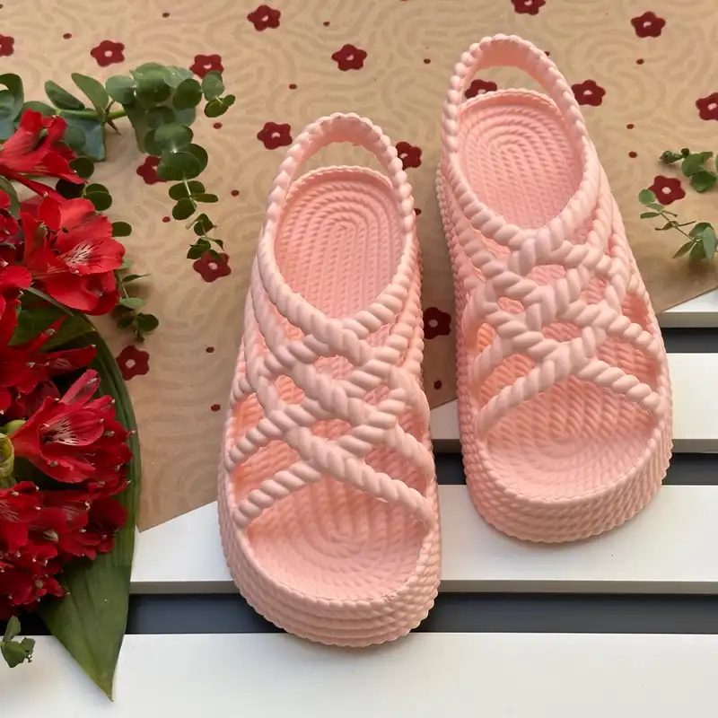 صندل زنانه پاپا مدل کارن