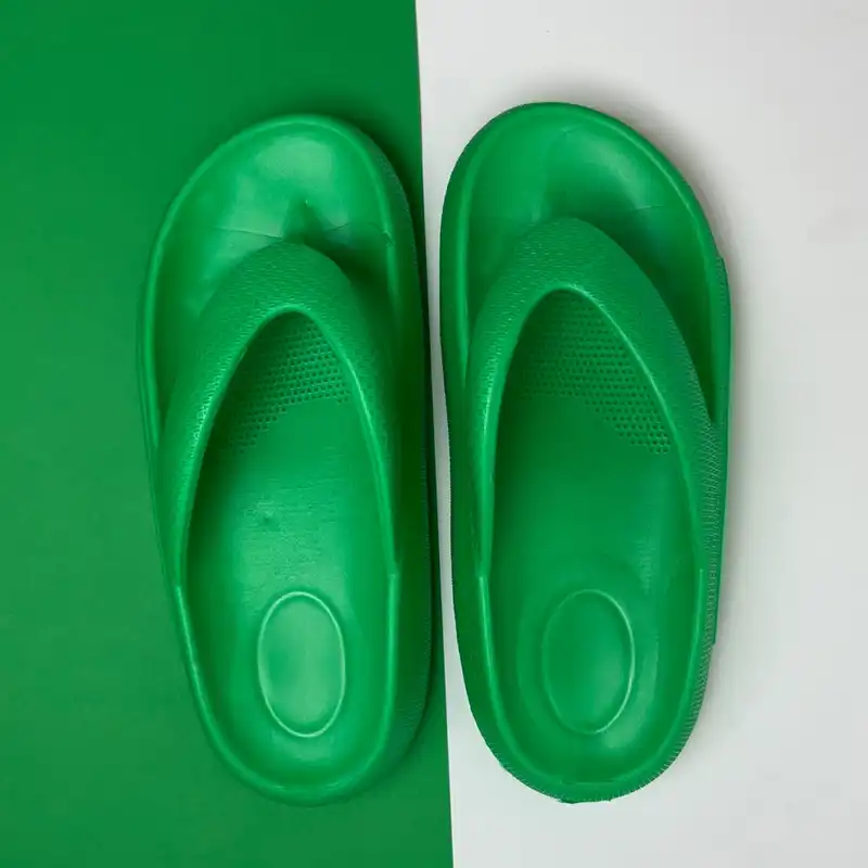 دمپایی لاانگشتی زنانه پایون مدل نیلا رنگ سبز