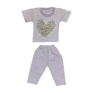 ست تی شرت آستین کوتاه و شلوارک دخترانه مدل قلب برجسته