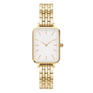 ساعت مچی عقربه ای زنانه مدل کوارتز کلاسیک بند استیل کد ۴