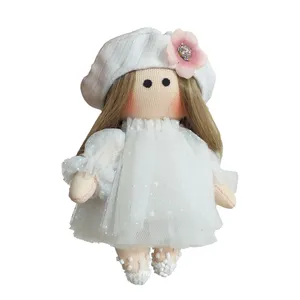 عروسک پارچه ای مدل 01