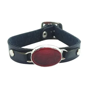 دستبند مردانه سلین کالا مدل عقیق خطی ce-As221