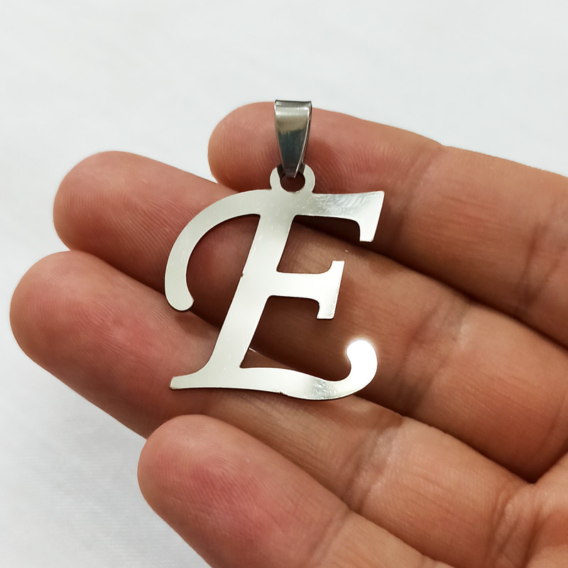 آویز گردنبند سلین کالا مدل E CE-aS1