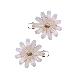 گیره مو زنانه مدل انبری طرح بابونه بسته 2 عددی