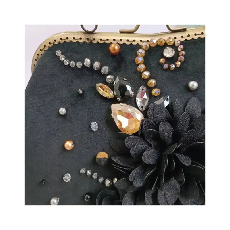 کیف مجلسی زنانه مدل جواهردوزی