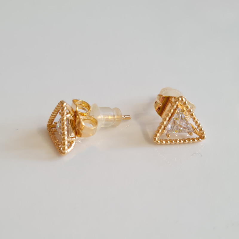 گوشواره دخترانه ژوپینگ مدل مثلثی