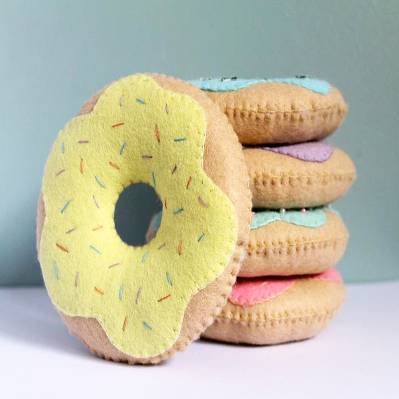 آویز تزیینی کودک هیاهو مدل Attractive donuts