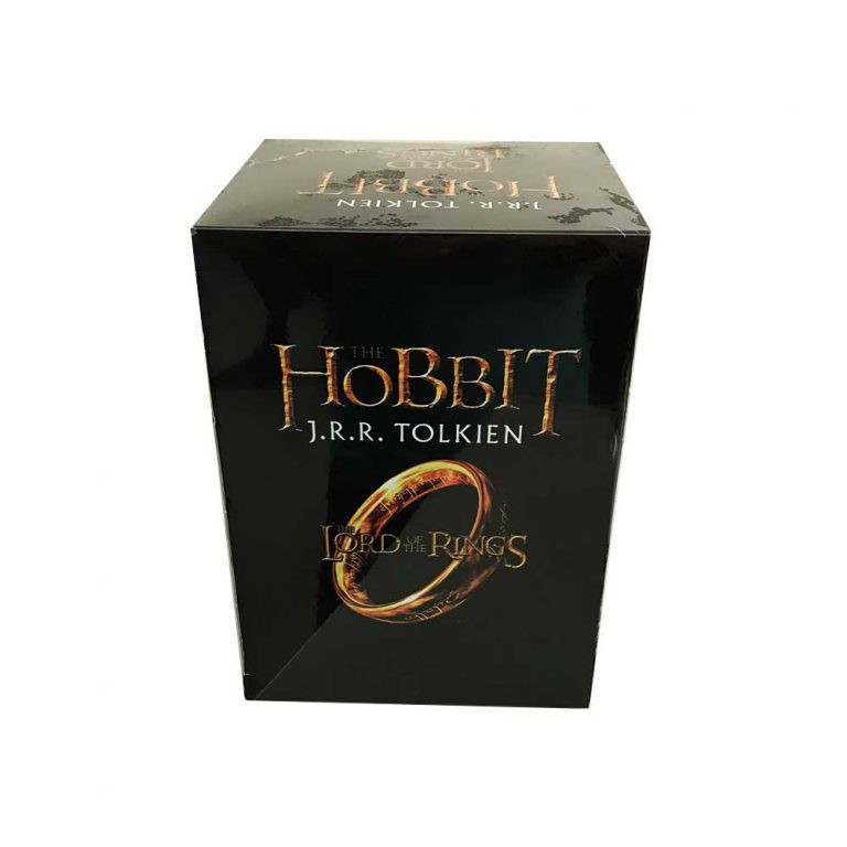 کتاب  The Lord of The Rings اثر j r r tolkien  انتشارات  tolkien  چهار جلدی