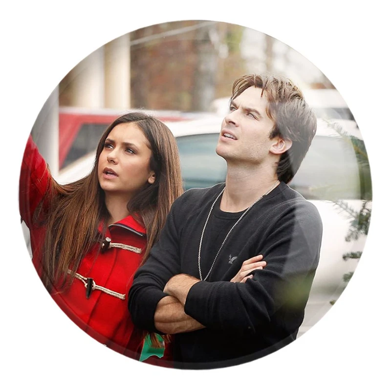 پیکسل خندالو طرح دیمون و الینا خاطرات یک خون آشام  The Vampire Diaries کد 23673 مدل بزرگ