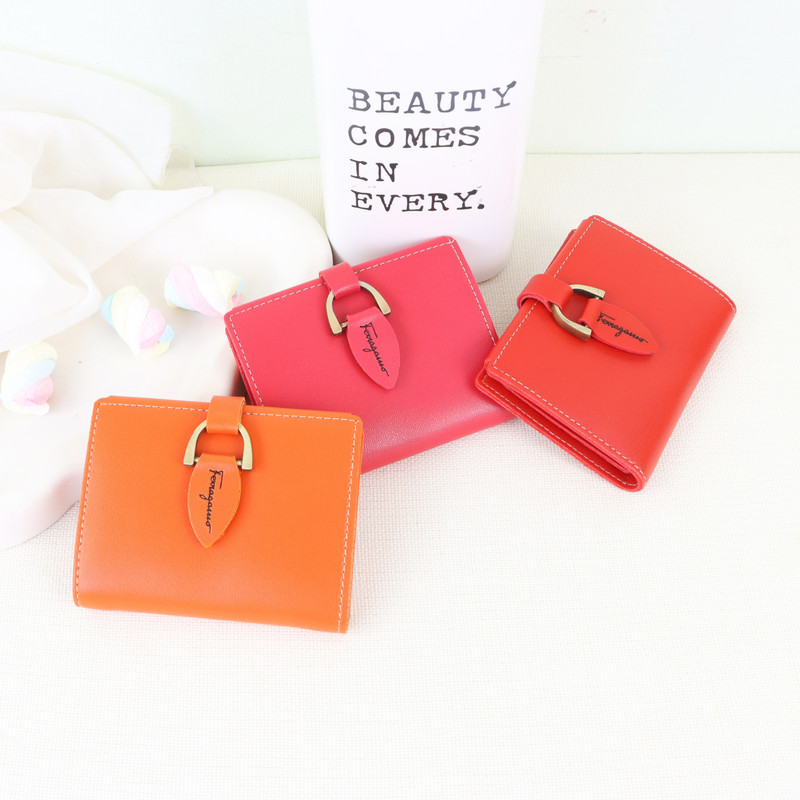 کیف پول زنانه مدل مایلو