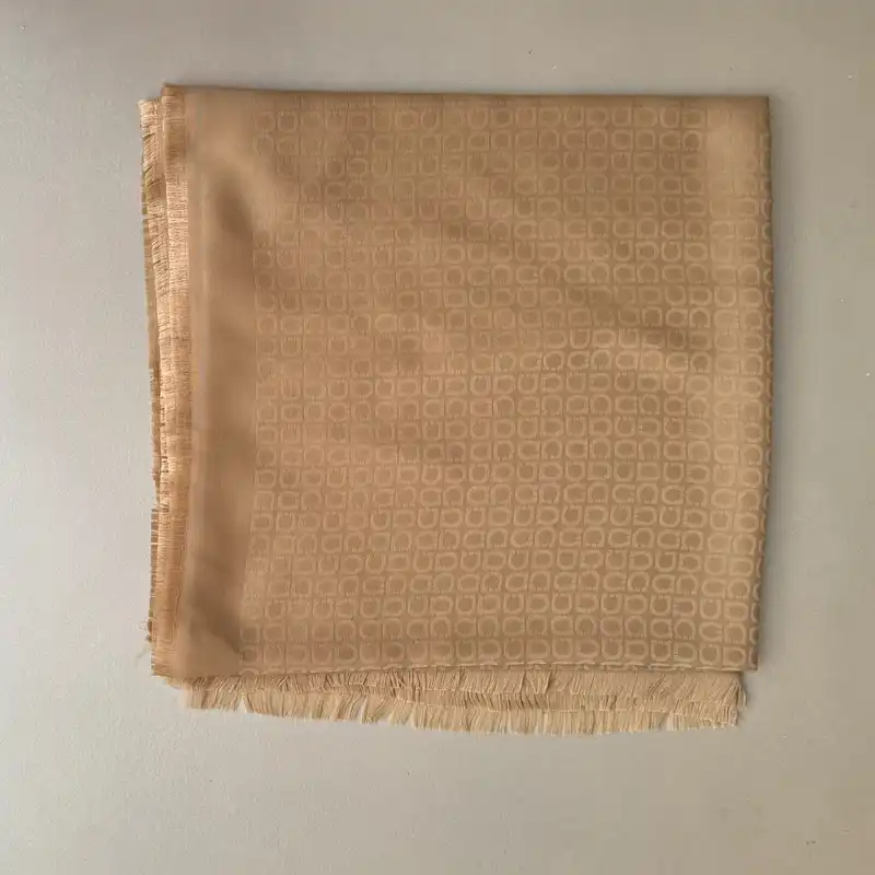 روسری زنانه مدل نخی ژاکارد ساده رسمی دور ریش چهار فصل قواره بزرگ 140 کد 9