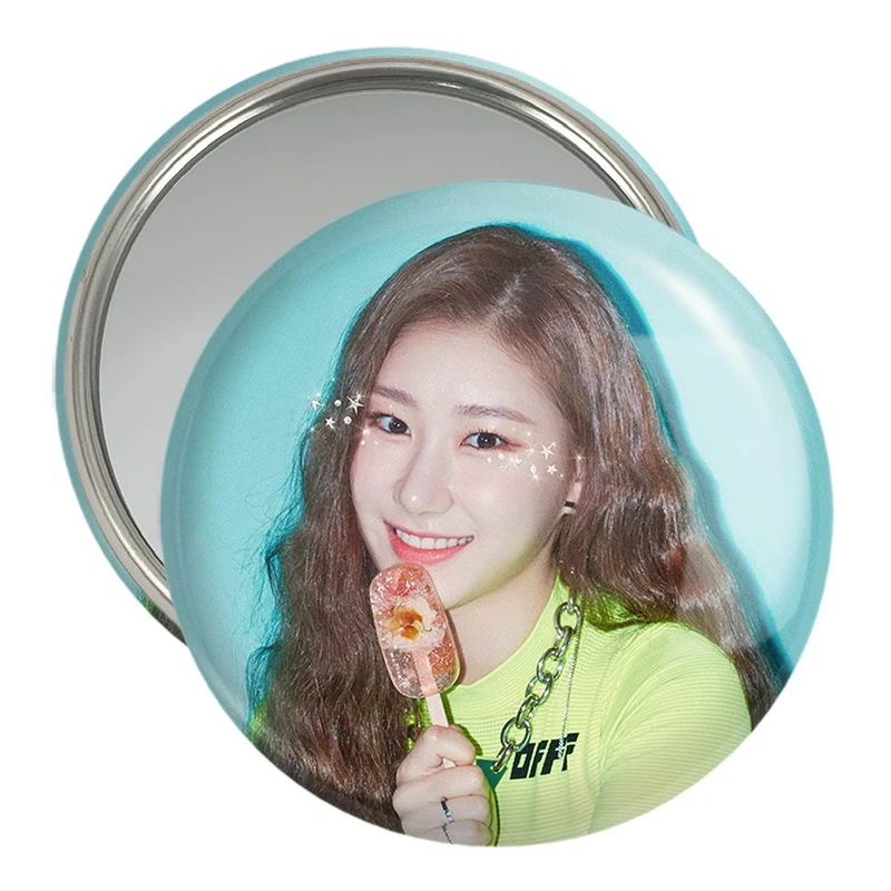 آینه جیبی خندالو مدل چریونگ گروه ایتزی ITZY  کد 12447