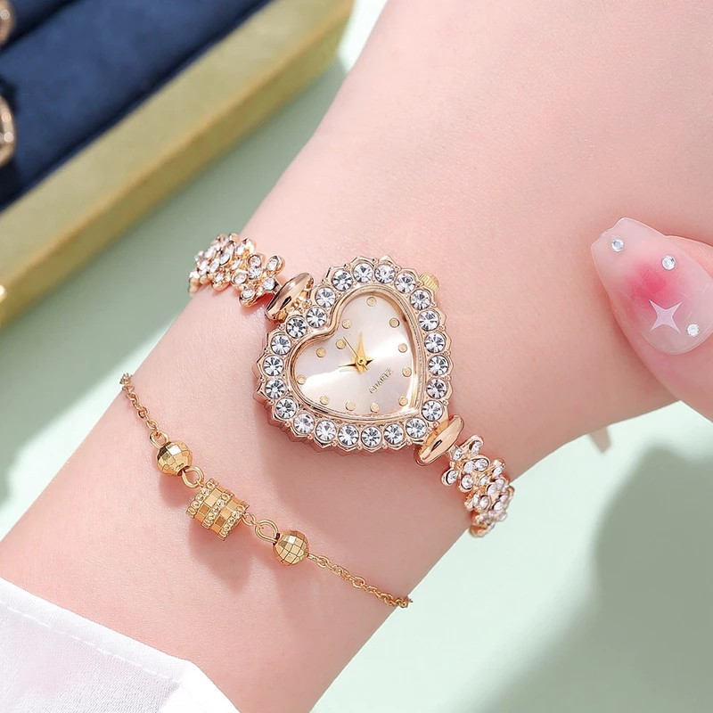 ساعت مچی عقربه ای زنانه مدل قلبی کراواتی پر نگین