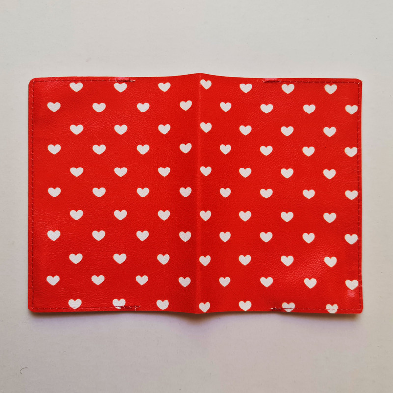 جلد شناسنامه طرح قلب مدل IDC180322