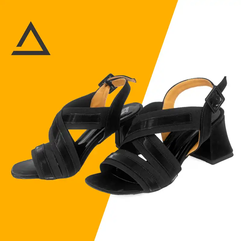 صندل زنانه چرم آراهمراه مدل ARASA06