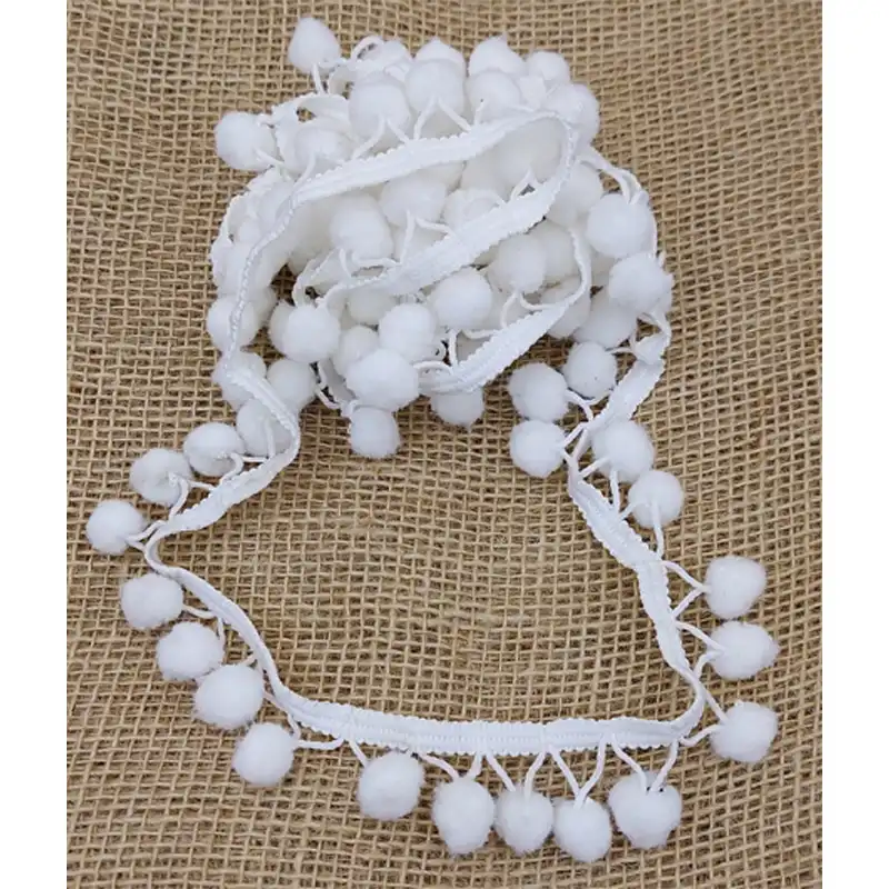 نوار یراق مدل پوم پوم کد 06 طول 3 متر