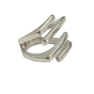 انگشتر زنانه مدل خطی nogh