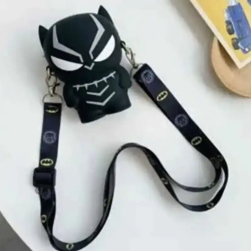 کیف رودوشی بچگانه مدل سیلیکونی طرح Black Panther