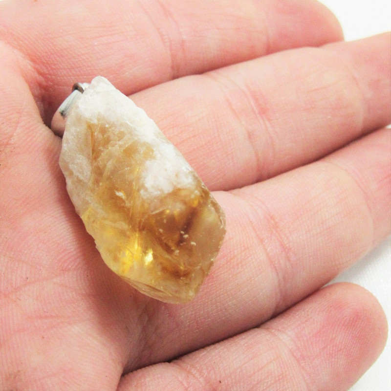 آویز گردنبند مدل بلور سنگ سیترین