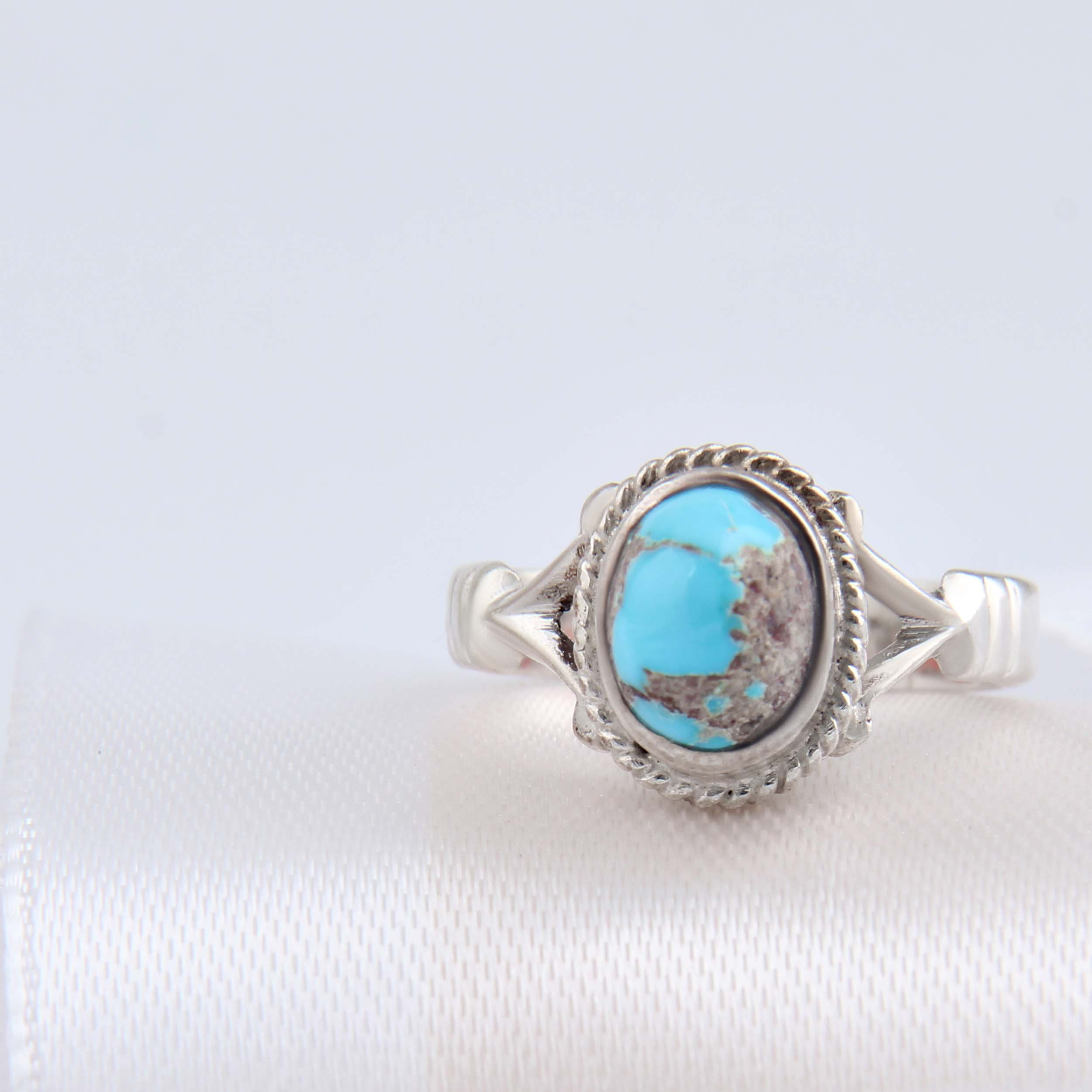 انگشتر نقره زنانه بازرگانی میلادی مدل سنگ فیروزه طبیعی طرح کلاسیک کد AW_683