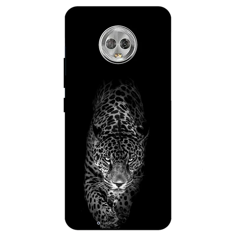 کاور مگافون طرح پلنگ مدل 1879 مناسب برای گوشی موبایل موتورولا Moto G6