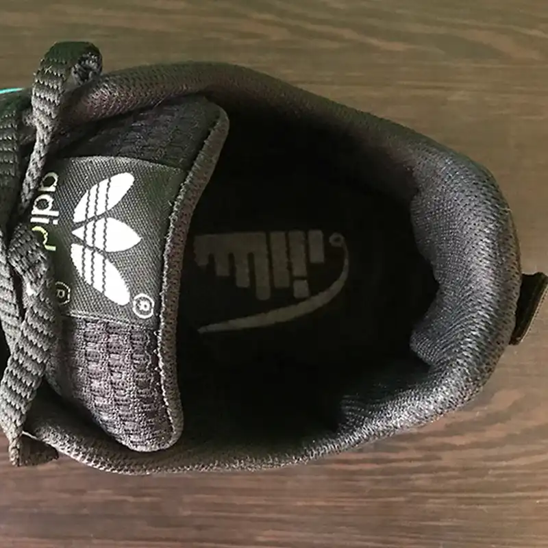 کفش مخصوص دویدن مدل s_m.e.s_a.b.i