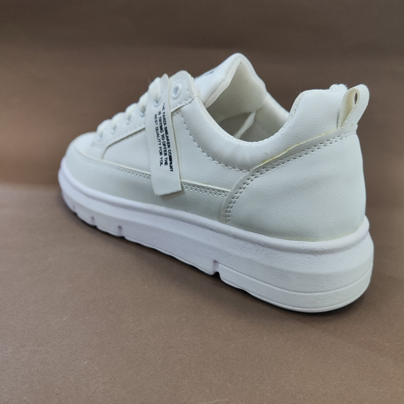 کفش روزمره زنانه مدل 2025