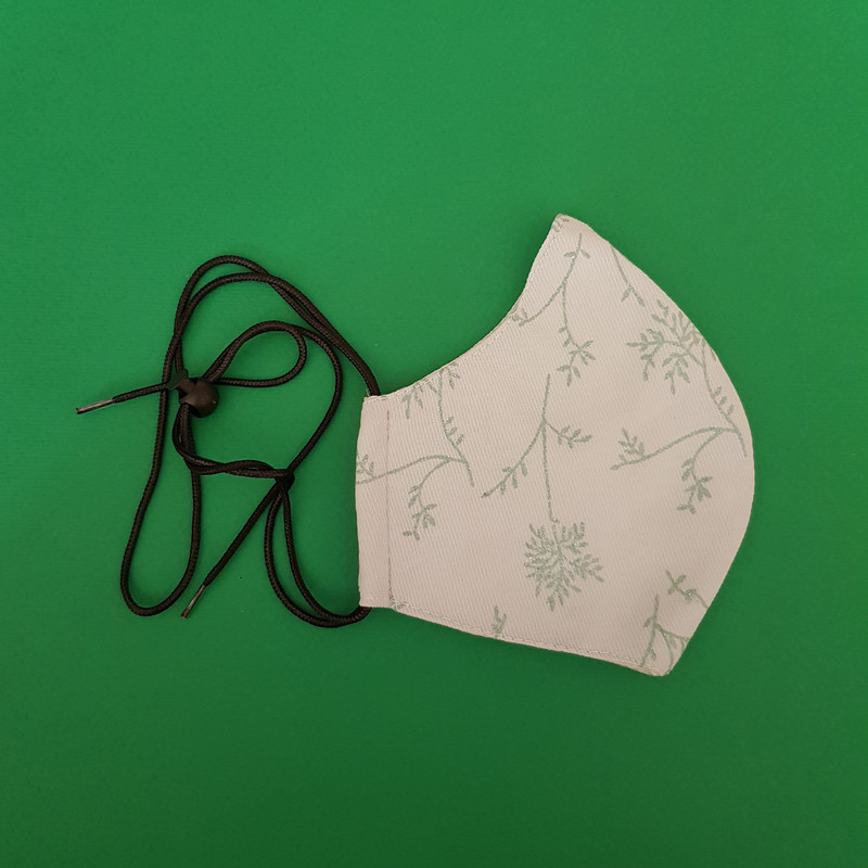 ماسک پارچه ای زنانه مدل برگ 02