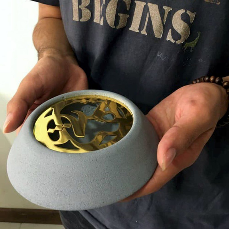 زیرسیگاری هیپو مدل هیچ