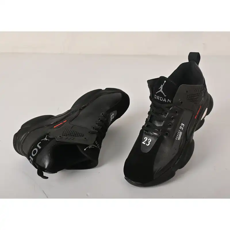 کفش پیاده روی مدل 270M