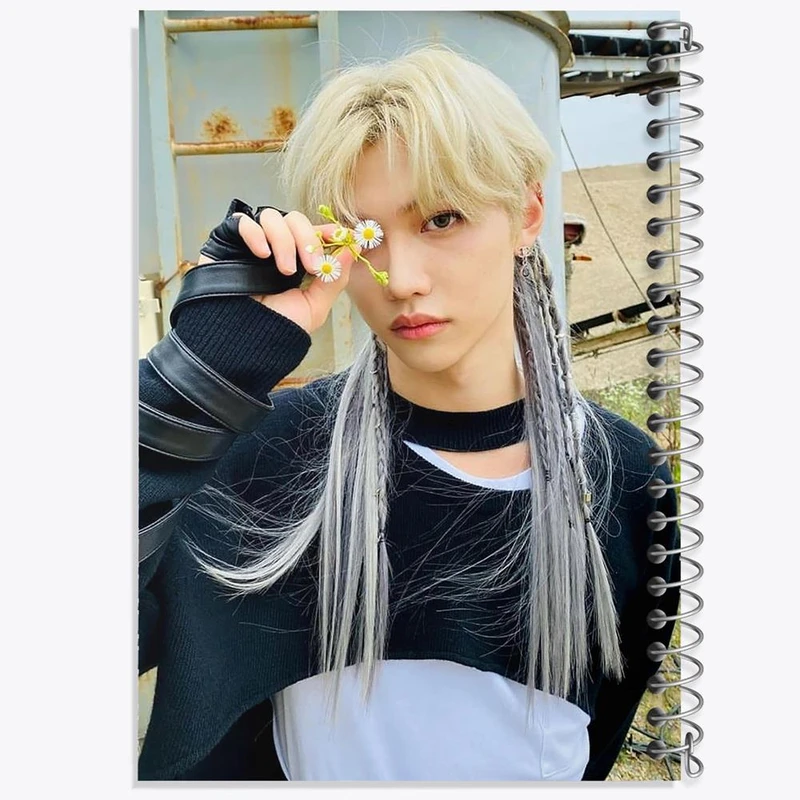 دفتر مشق 50 برگ خندالو مدل فلیکس گروه استری کیدز Stary Kids کد 16946