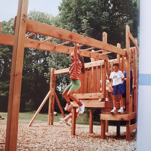 كتاب Ultimate Guide to Kids Play Structures and Tree Houses: 10 Easy-to-build, Fun Projects اثر جمعي از نويسندگان انتشارات CREATIVE كتاب Ultimate Guide to Kids Play Structures and Tree Houses: 10 Easy-to-build, Fun Projects اثر جمعي از نويسندگان انتشارات CREATIVE