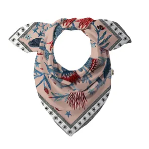 دستمال سر و گردن هزاردستان مدل BDAS101