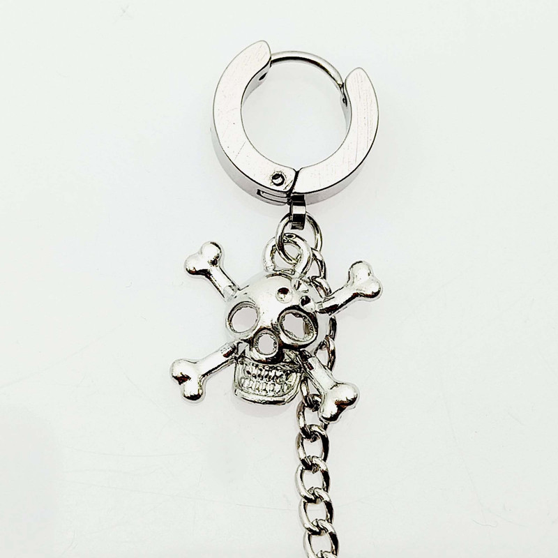 پیرسینگ گوش طرح جمجمه و زنجیر مدل 559PRMZ