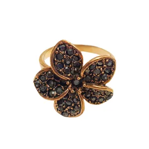 انگشتر زنانه مدل نگین مارکازیت سیاه قلم طرح گل